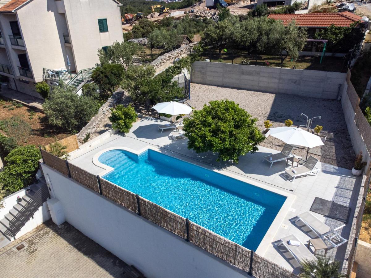 Sun gardens Villa Šibenik Exteriör bild