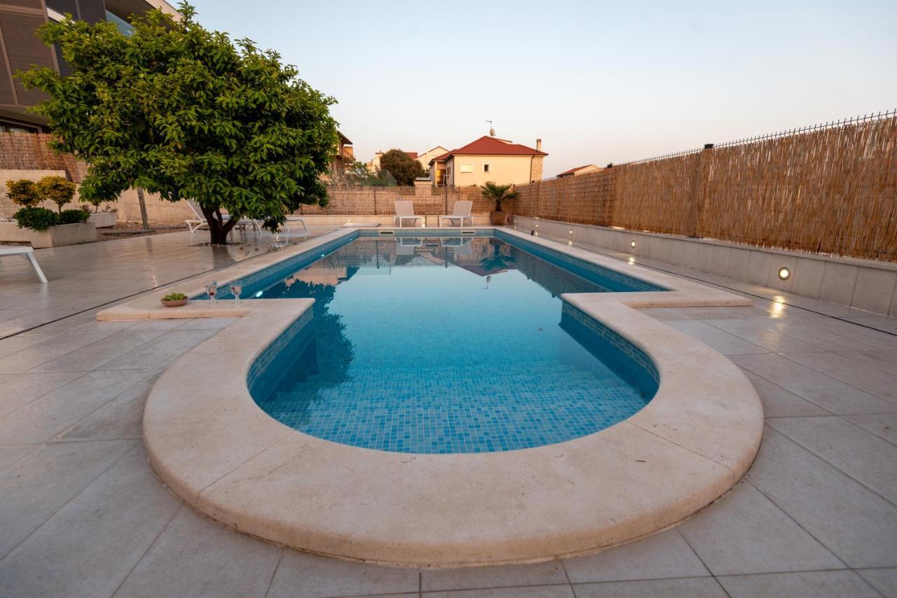 Sun gardens Villa Šibenik Exteriör bild