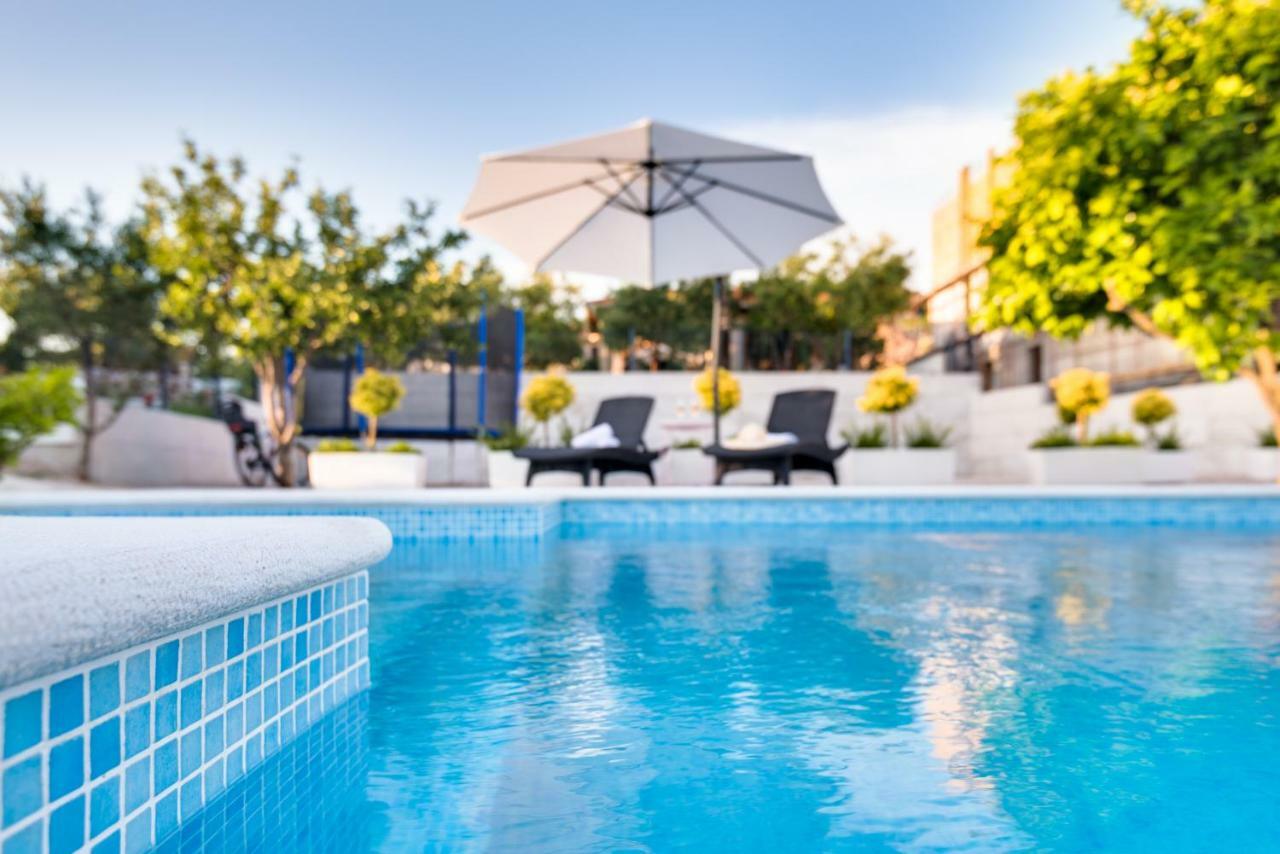 Sun gardens Villa Šibenik Exteriör bild