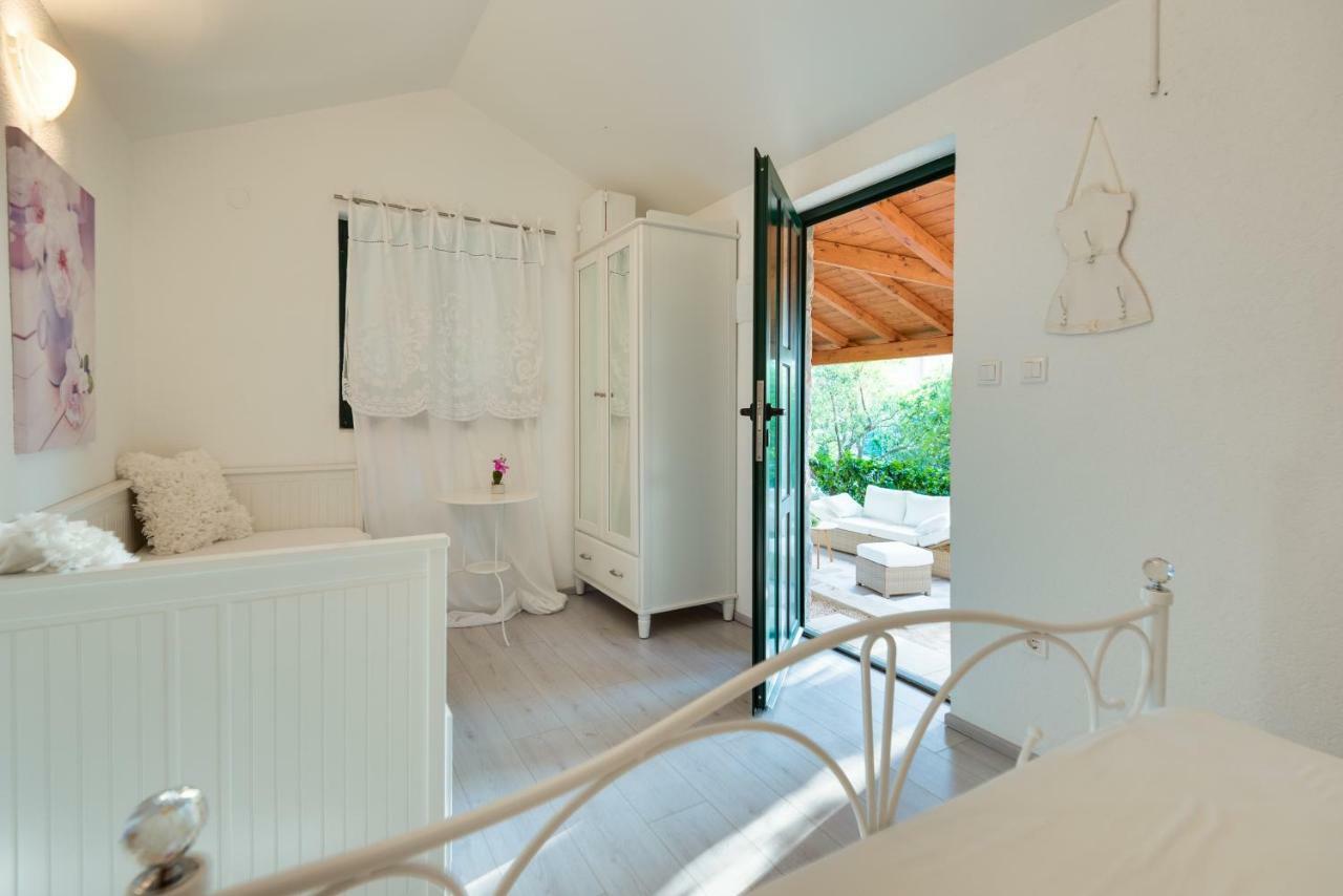Sun gardens Villa Šibenik Exteriör bild